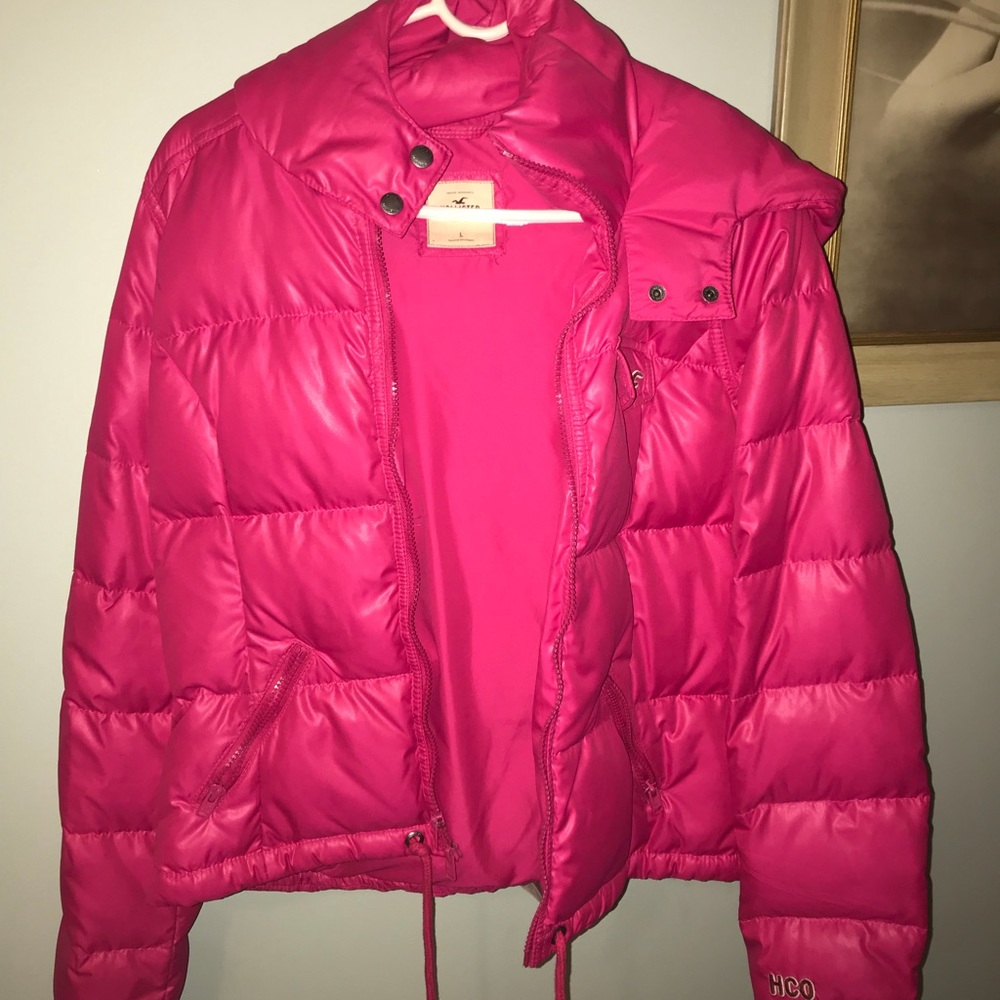 Hollister puffy jacket